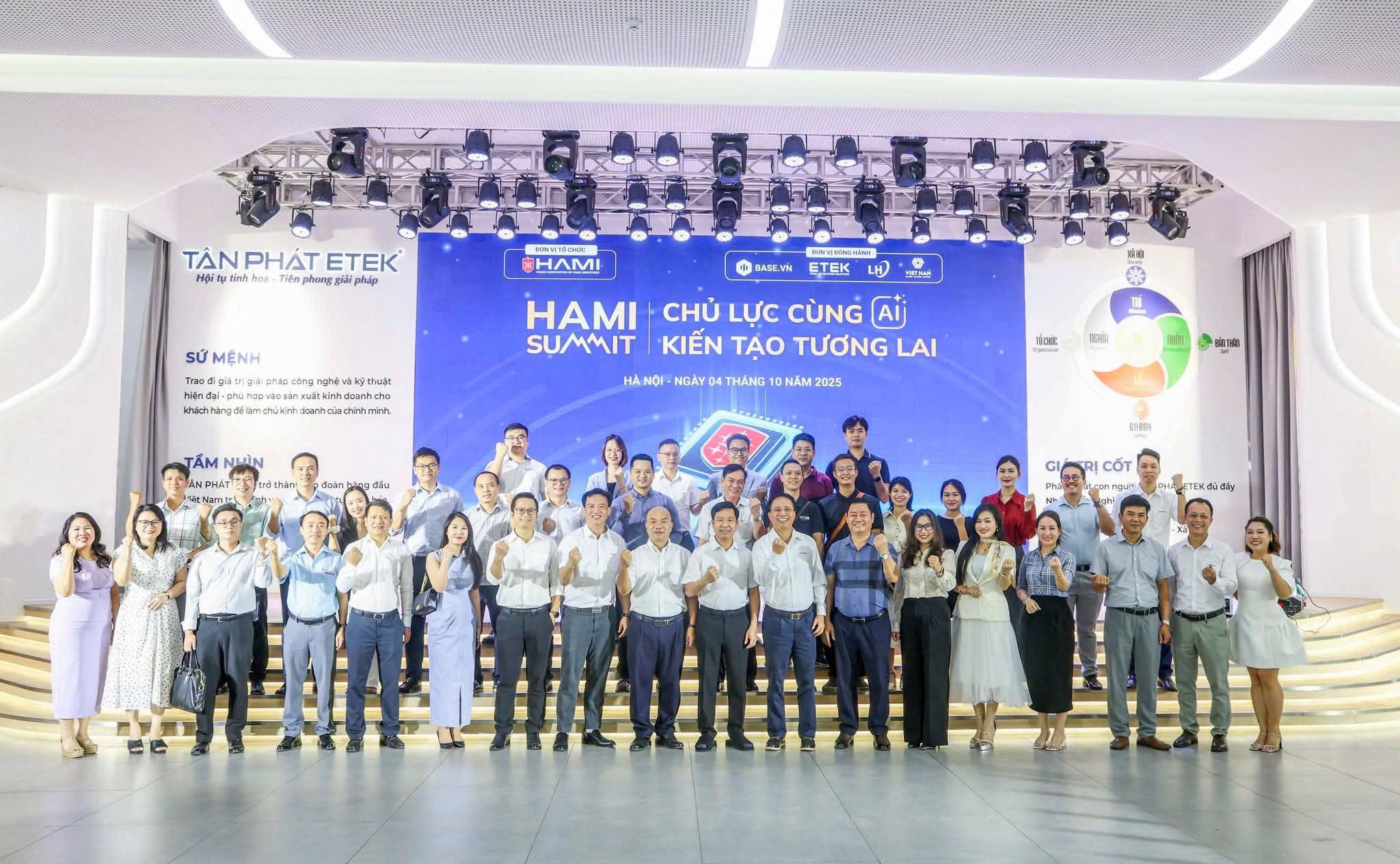 HAMI Summit 2025 – “Chủ lực cùng AI, kiến tạo tương lai” diễn ra tại ETEK với sự tham dự của đông đảo doanh nghiệp và chuyên gia
