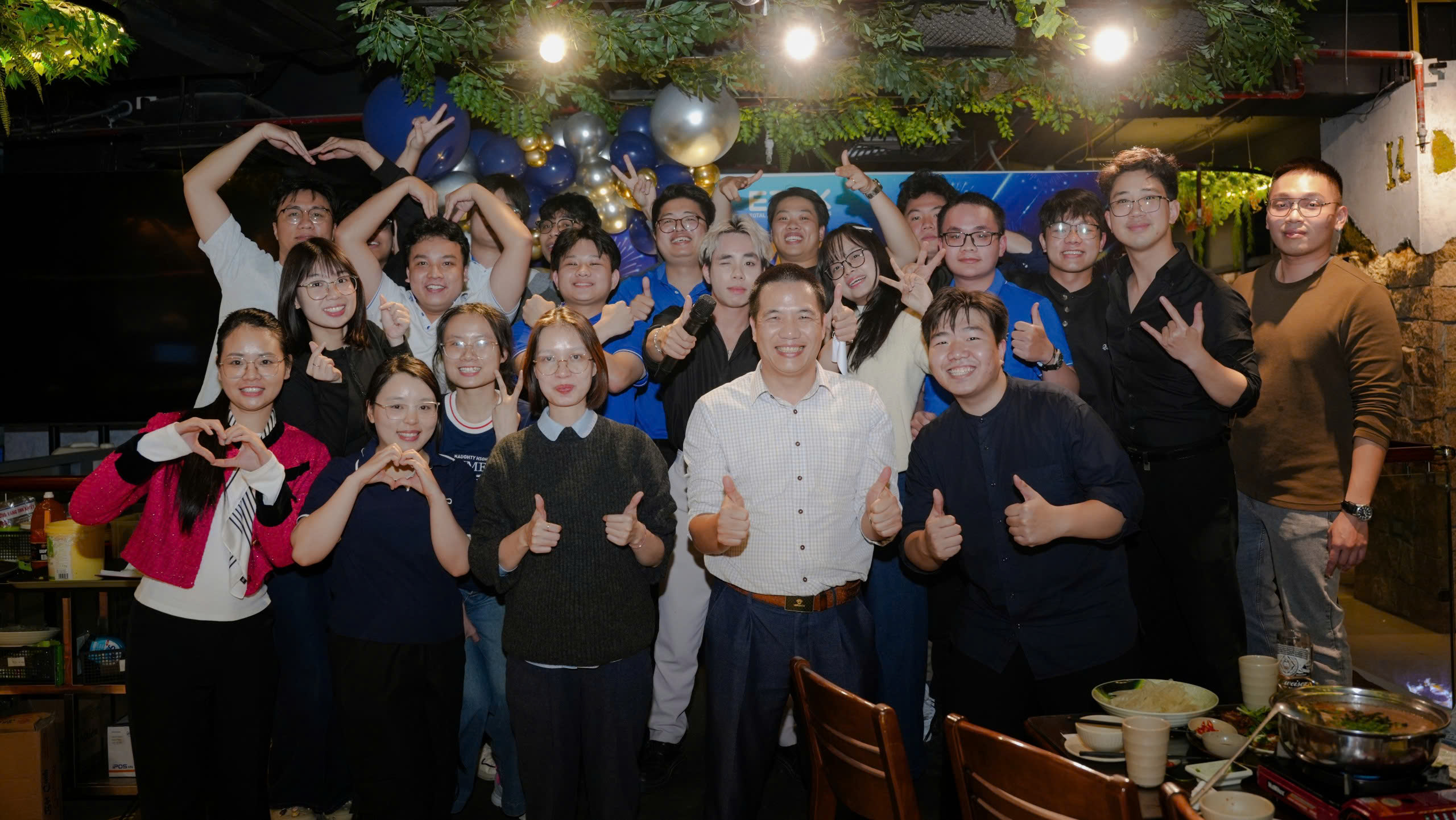 Khối Back Office – mỗi phòng ban một vai trò, nhưng cùng chung một mục tiêu: hỗ trợ hiệu quả, vận hành vững vàng, đồng hành cùng toàn hệ thống ETEK